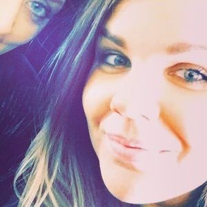 Meet your Posher, Missynovakoski@gmail.com